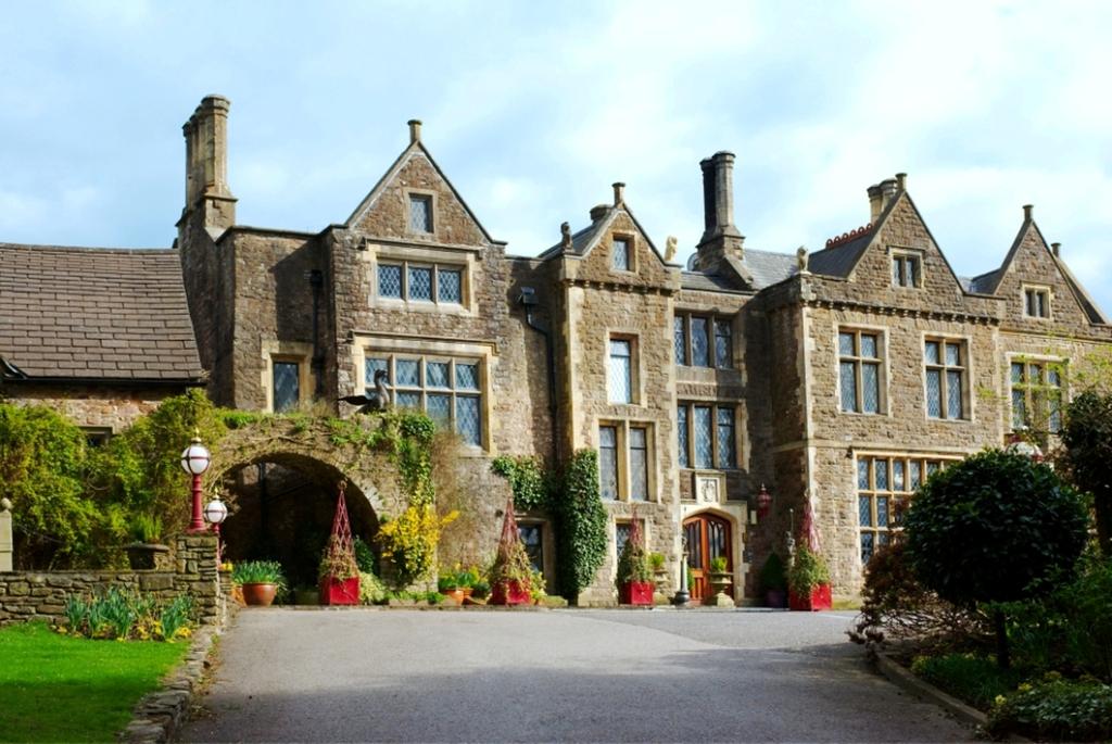 Miskin Manor Hotel in Wales falls into administration