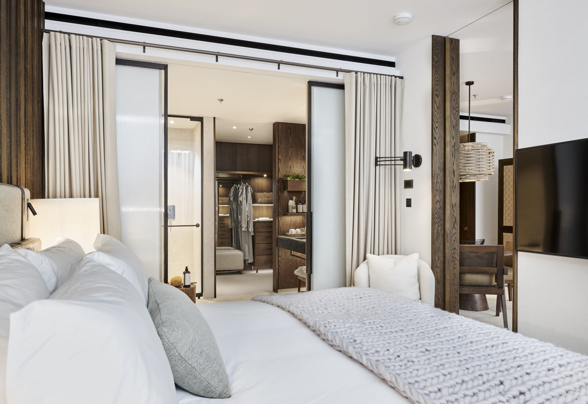 1 Hotel Mayfair unveils stunning interiors ahead of opening