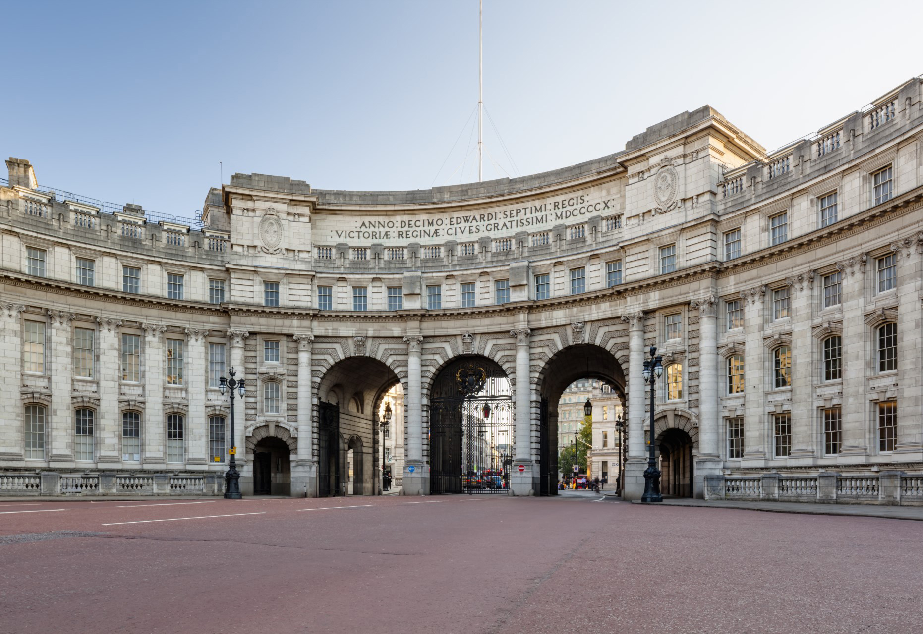 New Admiralty Arch hotel by Reuben brothers to open in 2025
