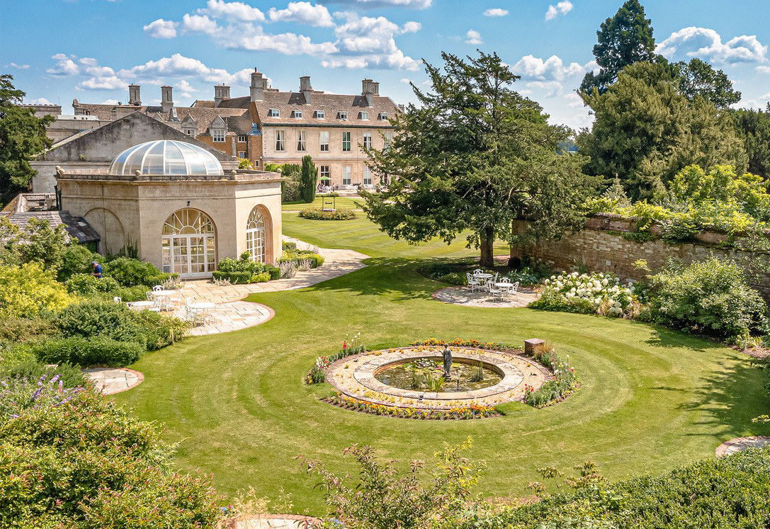 Stapleford Park hotel in Leicestershire ceases trading